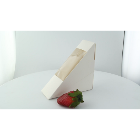 Boite plastique transparente avec couvercle charnière    H57mm
