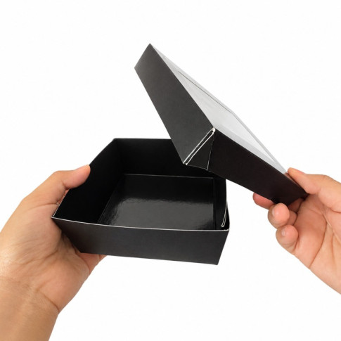 Boîte "Kray" carrée carton noir avec couvercle à fenêtre 135x135mm H50mm 700ml