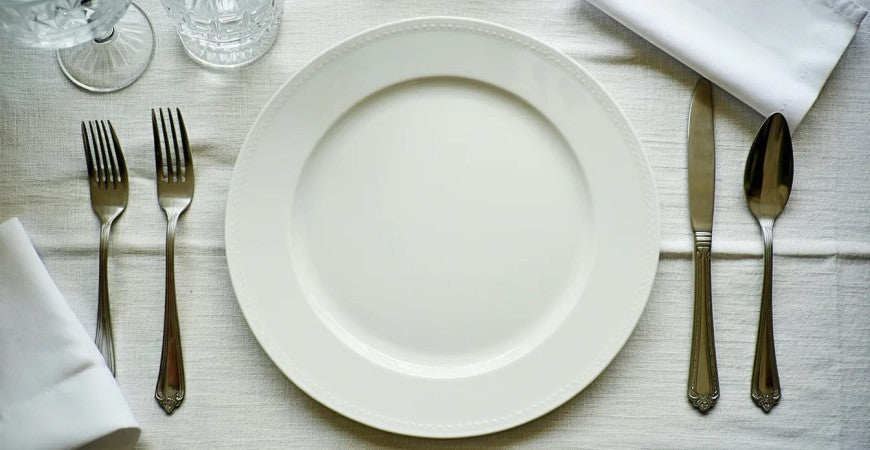 Taille assiette standard : les dimensions idéales pour un dressage réussi