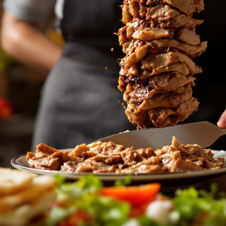 Origine du kebab : quelle est la véritable histoire de ce plat iconique ?