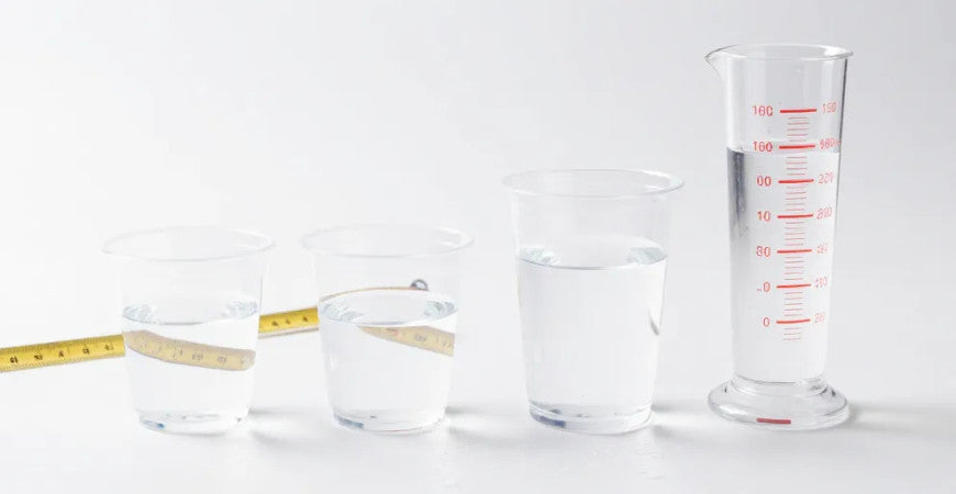 Volume gobelet plastique : ce que les étiquettes ne vous disent pas sur les vraies contenances