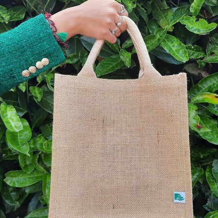 Sac en jute, simple alternative ou véritable fashion tendance ? 