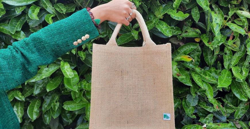 Sac en jute, simple alternative ou véritable fashion tendance ? 