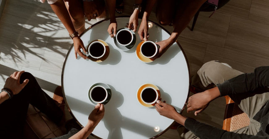 Comment préparer le café parfait : conseils et astuces pour une tasse de café délicieuse