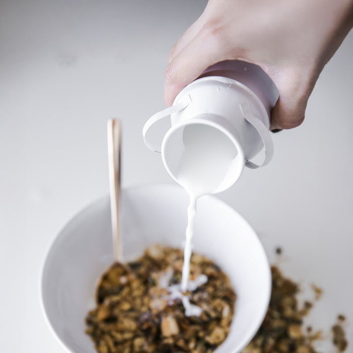 Pot à lait en métal couleur ivoire H100mm 125ml